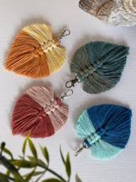 🍃 Macramé Shaded Leaf Keychain Bag Charm with Tassel – Handmade