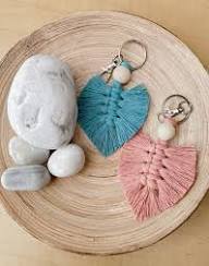 🍃 Handmade Macramé Leaf Keychain
